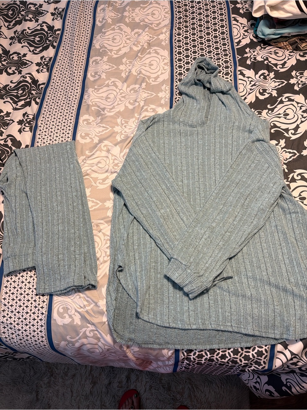 Grey Ribbed hoodie pant set